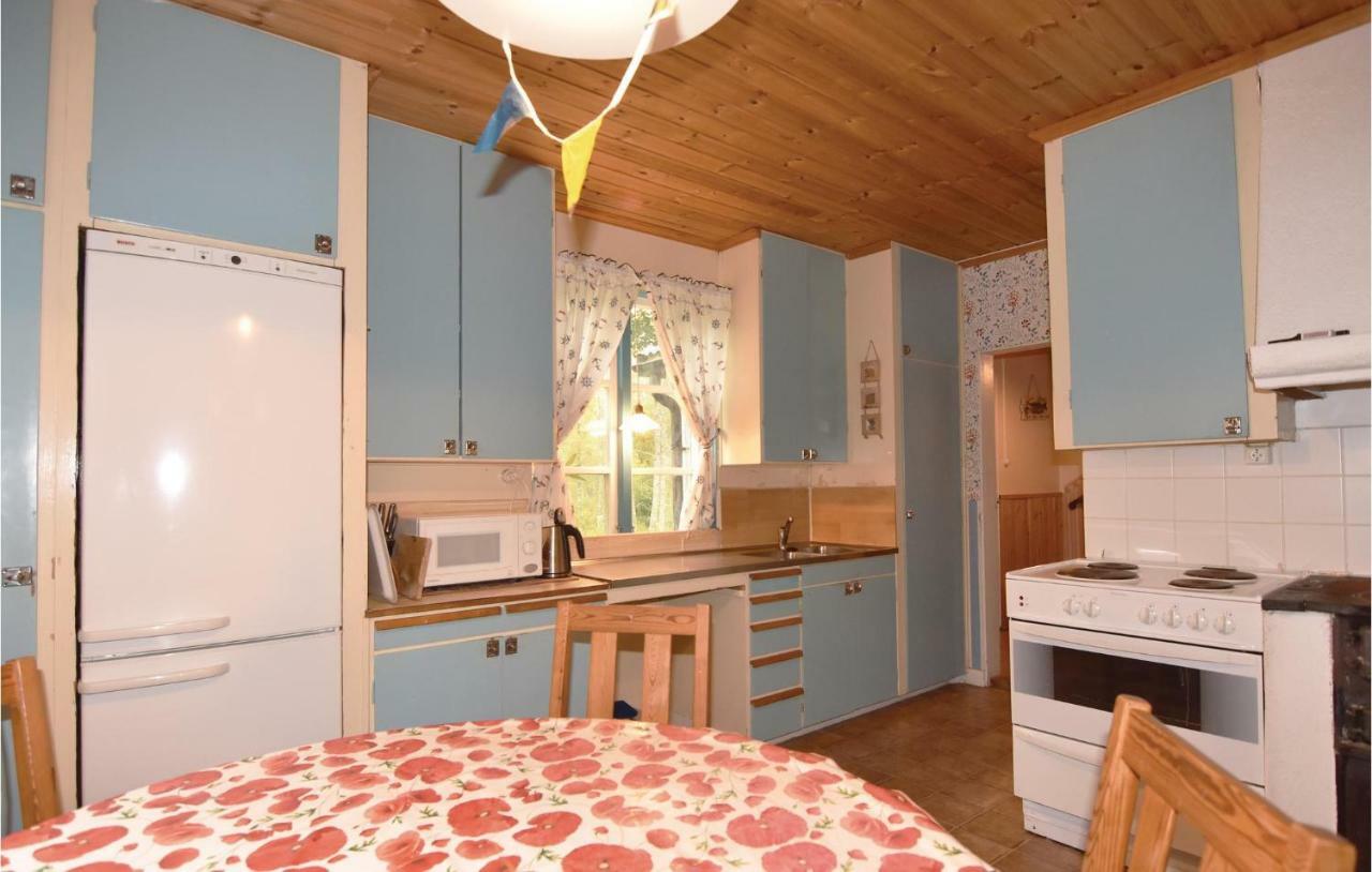 2 Bedroom Stunning Home In Molkom Sutterhojden 외부 사진